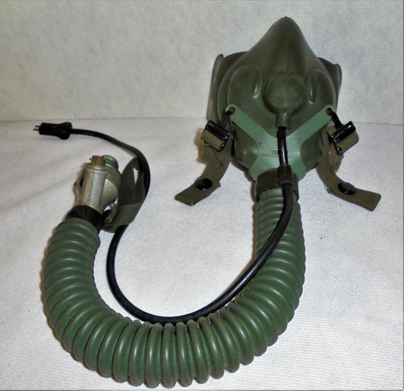 US Navy / USMC MSA22001 Oxygen Mask.
